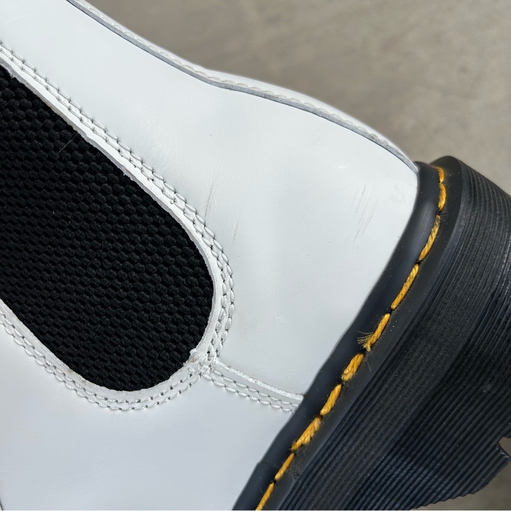 Dr. Martens White 2976 Smooth Leather Platform Chelsea Boots - Picture 11 of 14